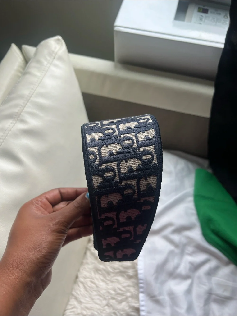 Dior head band only worn once brand new